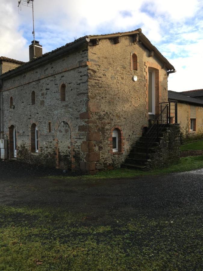 Cabanes Et Chambre A La Bernardiere Sevremoine Exterior foto